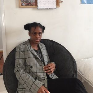Aritzia | Plaid Blazer